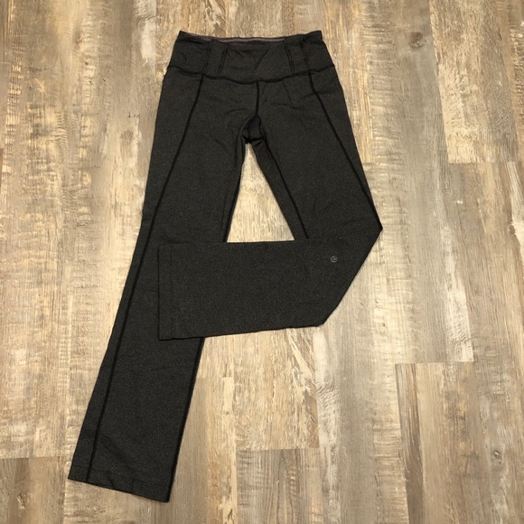 Lululemon yoga pants size 4 - Picture 1 of 5